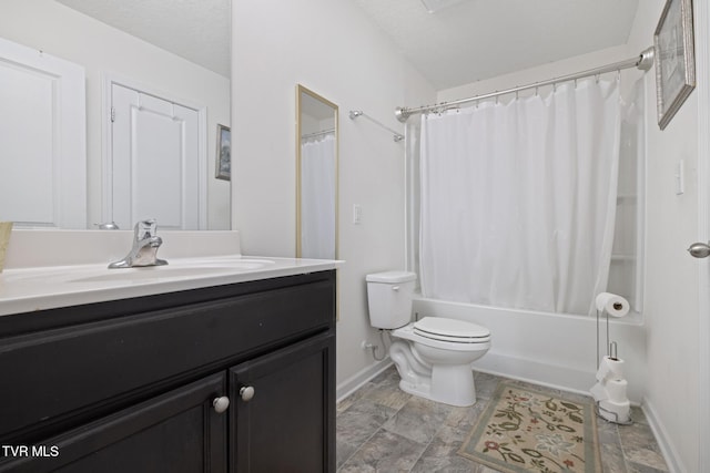 478 Brinkleys Way, Johnson City, TN 37615 - bathroom featuring baseboards, vanity, toilet, and shower / tub combo