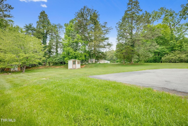 524 Robindale Ln, Kingsport, TN 37663 - photo 28