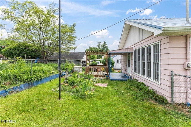 648 Maple Ave, Erwin, TN 37650 - view of yard