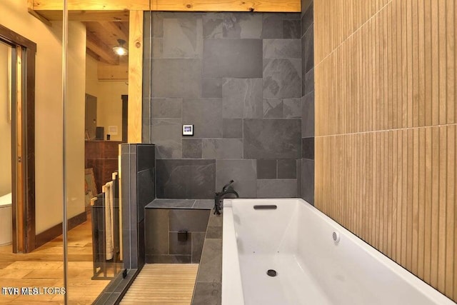 833 Duck Creek Rd, Sneedville, TN 37869 - full bathroom with a tub
