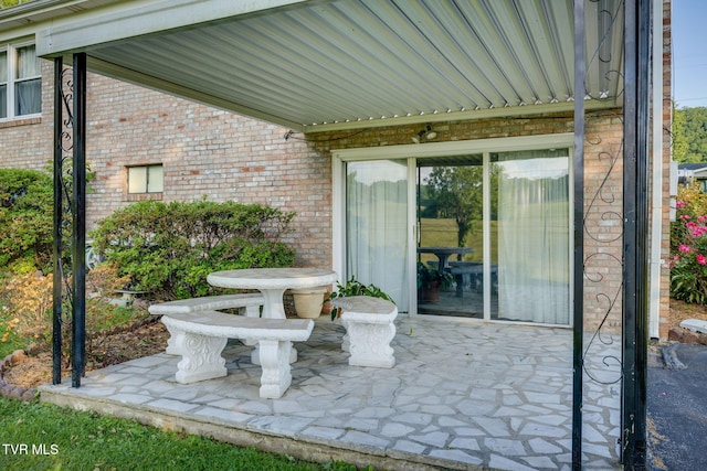 253 Fairford Ln, Blountville, TN 37617 - view of patio