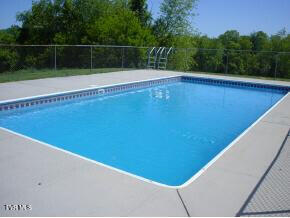 182 Oakcrest Cir Unit 2, Bristol, VA 24201 - view of swimming pool featuring fence