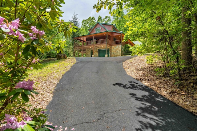 203 Bear Ridge Dr, Butler, TN 37640 - view of front of property featuring stone siding and asphalt driveway