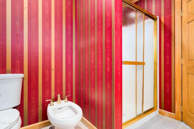 203 Bear Ridge Dr, Butler, TN 37640 - full bath with wallpapered walls, a bidet, toilet, and a stall shower