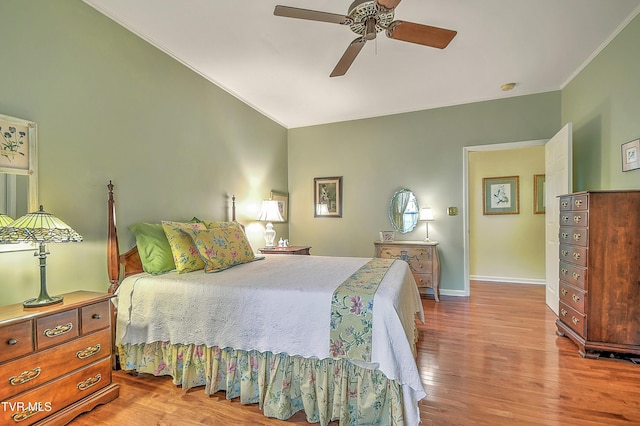 4619 Merrywood Ave, Kingsport, TN 37664 - bedroom featuring wood finished floors, ornamental molding, lofted ceiling, and a ceiling fan