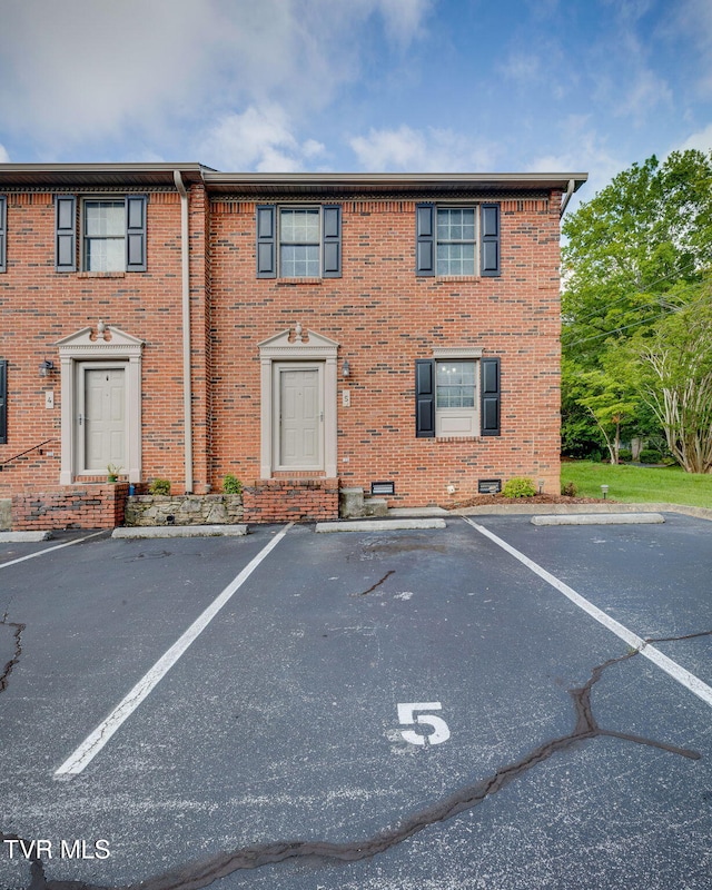 1101 E 8th Ave Unit 5, Johnson City, TN 37601 - multi unit property with brick siding and uncovered parking