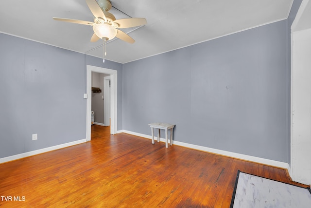 382 Texas Ave, Bristol, VA 24201 - unfurnished room featuring ceiling fan, baseboards, and wood-type flooring