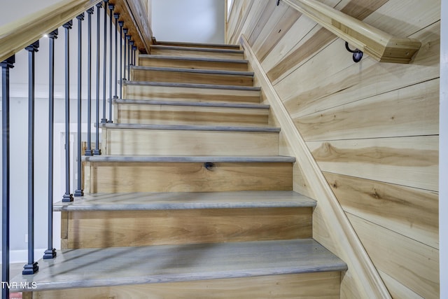 403 Catawba St, Erwin, TN 37650 - view of stairway