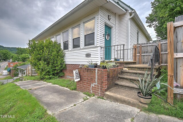 316 W Jackson St, Gate City, VA 24251 - photo 4
