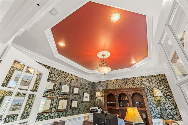 114 Highland Gate Dr, Johnson City, TN 37615 - common area featuring crown molding