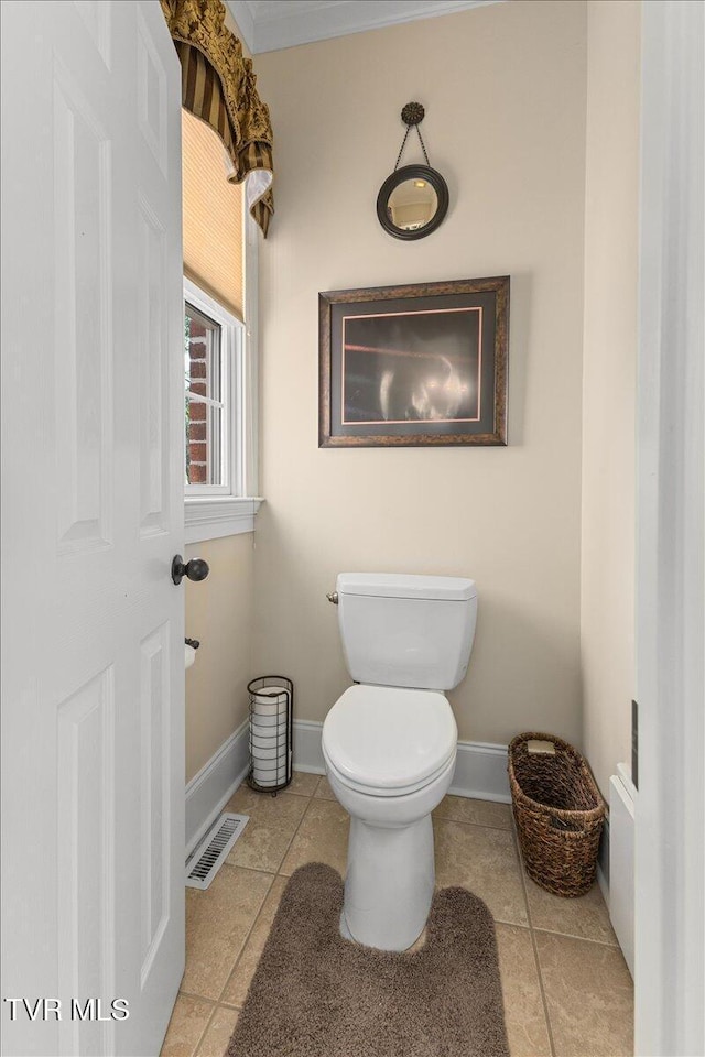 114 Highland Gate Dr, Johnson City, TN 37615 - bathroom featuring toilet, tile patterned flooring, and baseboards