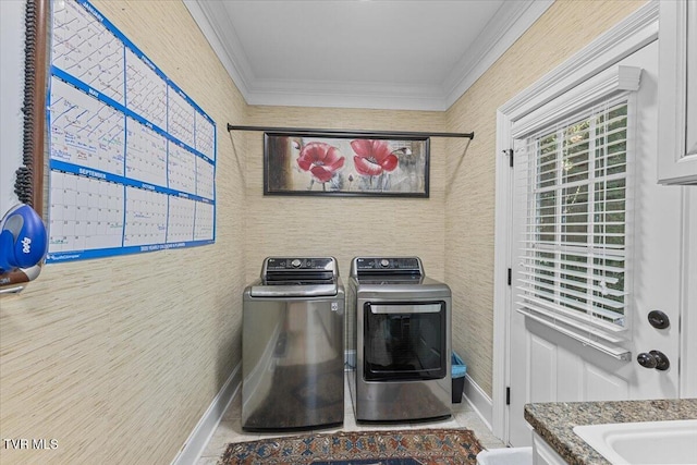 114 Highland Gate Dr, Johnson City, TN 37615 - laundry area featuring washer and dryer, crown molding, baseboards, and wallpapered walls