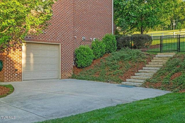114 Highland Gate Dr, Johnson City, TN 37615 - garage with concrete driveway