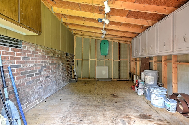 28 Kingsbridge St, Bristol, TN 37620 - storage area featuring a garage