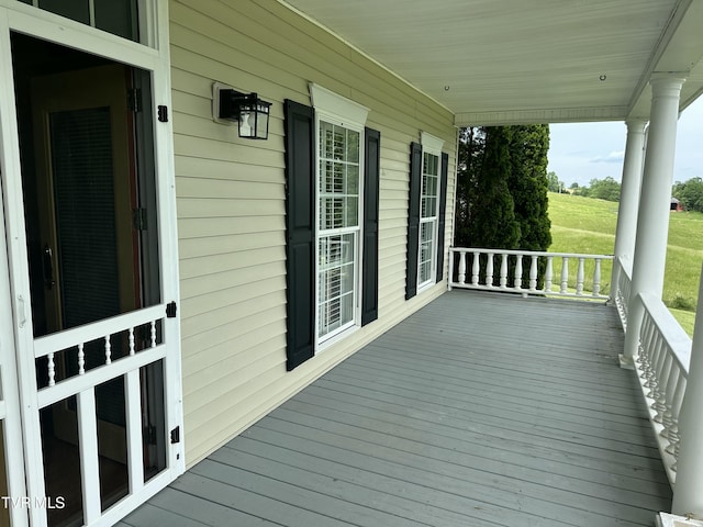 390 Springdale Dr, Bristol, TN 37620 - view of wooden porch