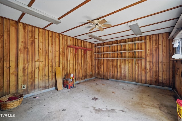 11316 Boggs Hollow Rd, Pound, VA 24279 - garage featuring a ceiling fan