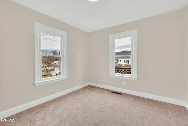 1241 Virginia Ave, Bristol, TN 37620 - unfurnished room with carpet floors and baseboards