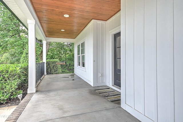 203 Riverwatch Cir, Kingsport, TN 37660 - view of porch