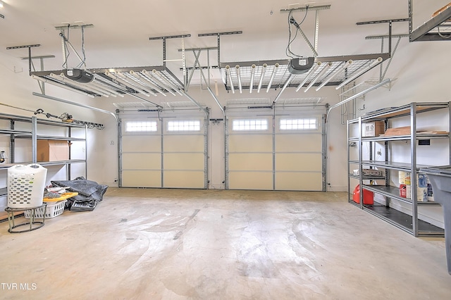 203 Riverwatch Cir, Kingsport, TN 37660 - garage featuring a garage door opener