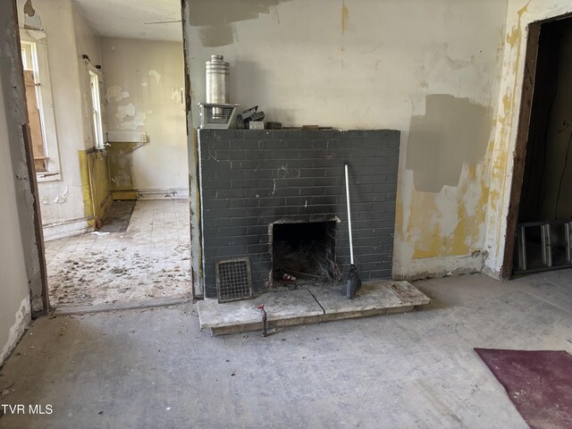 540 Madison St, Bristol, VA 24201 - photo 3