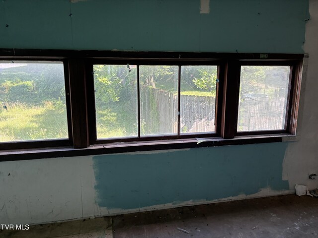 540 Madison St, Bristol, VA 24201 - photo 8