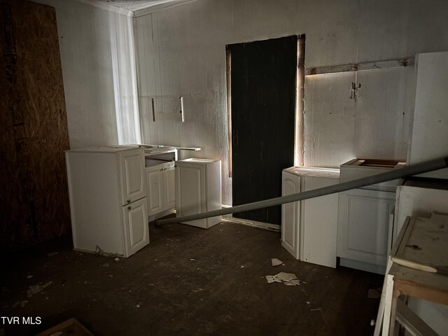 540 Madison St, Bristol, VA 24201 - photo 11