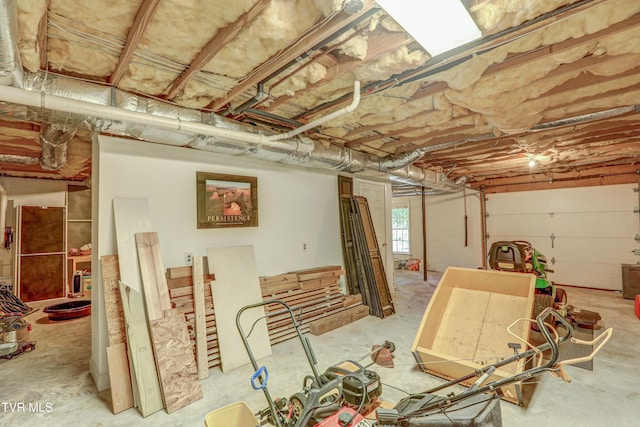 5621 John Gaines Blvd, Kingsport, TN 37664 - view of garage