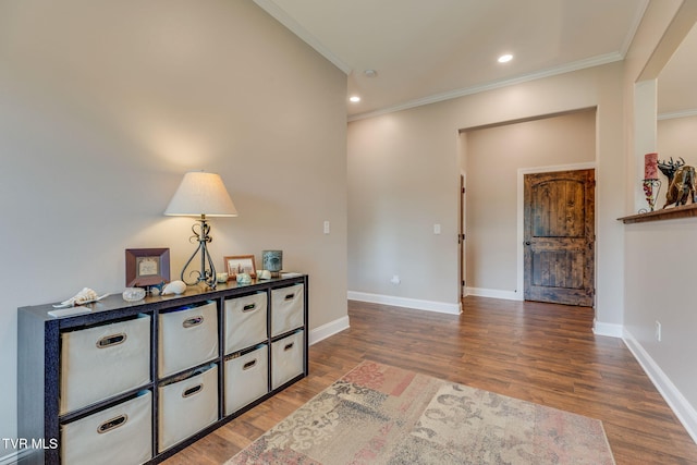 1 Sweetwood Dr, Johnson City, TN 37615 - living area featuring crown molding, baseboards, wood finished floors, and recessed lighting