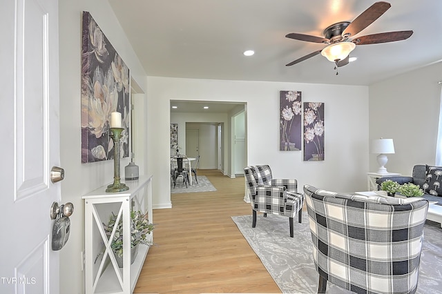 2221 Elizabethton Hwy, Johnson City, TN 37601 - living area with a ceiling fan, light wood finished floors, recessed lighting, and baseboards