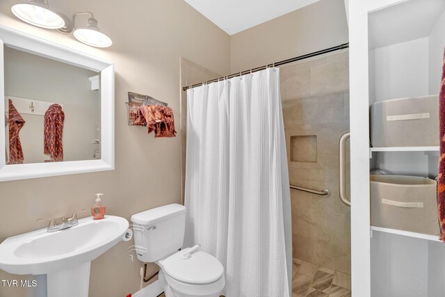 120 Stine St, Bristol, TN 37620 - full bath with toilet, a shower stall, and a sink