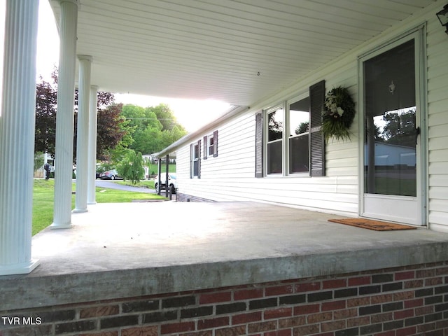 8929 Gateway Dr, Wise, VA 24293 - view of porch