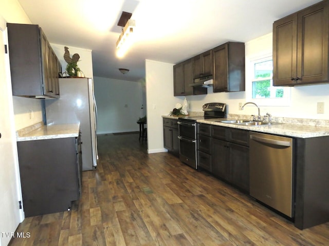 8929 Gateway Dr, Wise, VA 24293 - kitchen featuring stainless steel appliances, a sink, under cabinet range hood, and light countertops