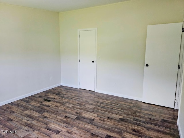 8929 Gateway Dr, Wise, VA 24293 - unfurnished room featuring dark wood-type flooring and baseboards