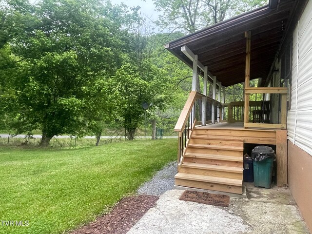 763 Sloantown Rd, Duffield, VA 24244 - view of green lawn with covered porch