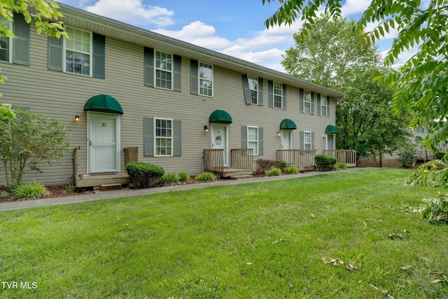 38 Lake Village Ct Unit 38, Johnson City, TN 37601 - view of front facade with a front yard