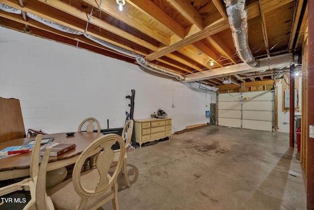 38 Lake Village Ct Unit 38, Johnson City, TN 37601 - garage featuring concrete block wall