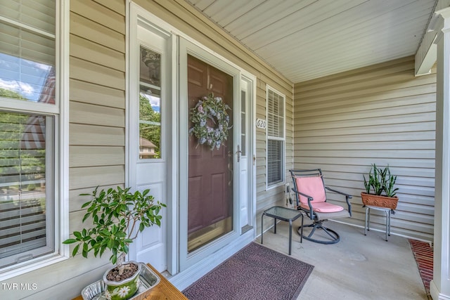 620 Glen Oaks Pl, Johnson City, TN 37615 - view of exterior entry with a porch