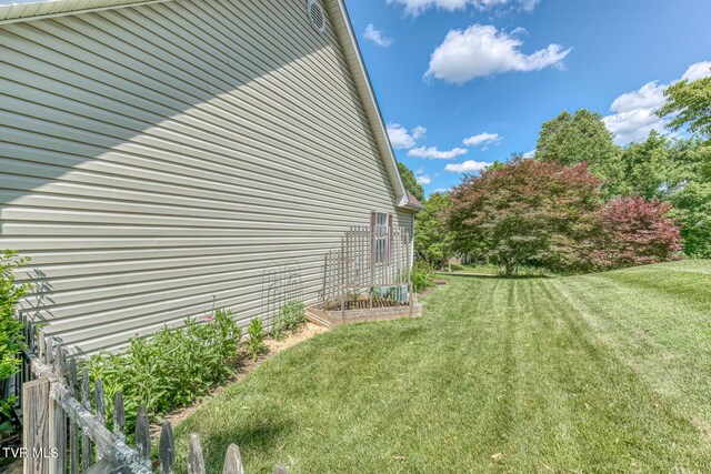 620 Glen Oaks Pl, Johnson City, TN 37615 - view of side of property