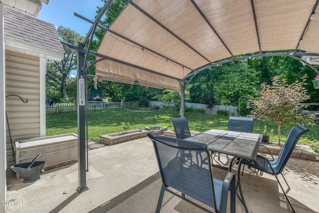 620 Glen Oaks Pl, Johnson City, TN 37615 - view of patio / terrace featuring outdoor dining space