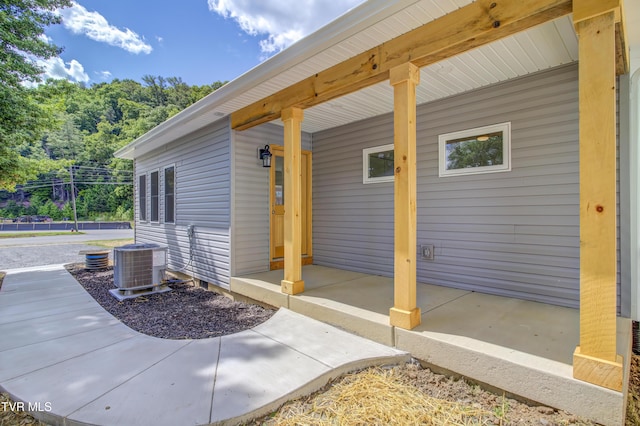 408 Levelin St, Erwin, TN 37650 - view of patio / terrace featuring central AC unit