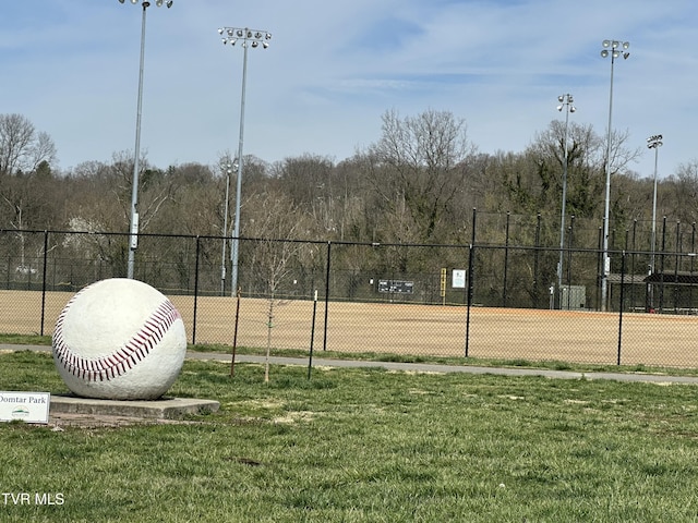 516 Fleetwood Ct Unit F, Kingsport, TN 37660 - view of tennis court