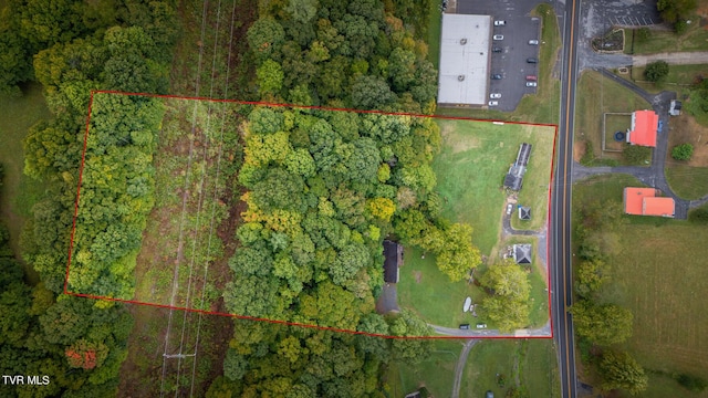 6855 Gate City Hwy, Bristol, VA 24202 - aerial view of property and surrounding area with property parcel outlined