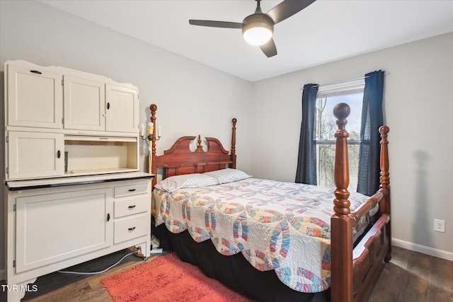 515 Aesque St Ext, Kingsport, TN 37665 - bedroom with dark wood-style flooring, baseboards, and a ceiling fan