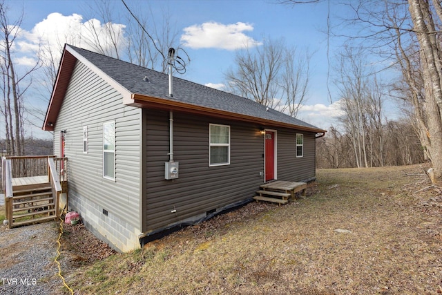 515 Aesque St Ext, Kingsport, TN 37665 - view of side of property featuring roof with shingles and crawl space