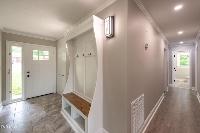 1236 Nassau Dr, Kingsport, TN 37660 - mudroom featuring ornamental molding, baseboards, and recessed lighting