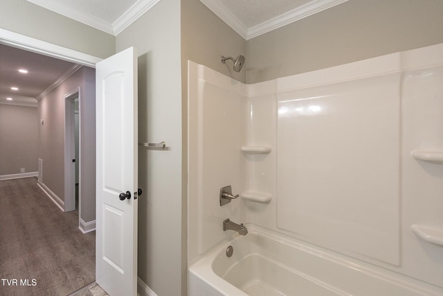 1236 Nassau Dr, Kingsport, TN 37660 - full bath featuring crown molding, wood finished floors, tub / shower combination, and baseboards