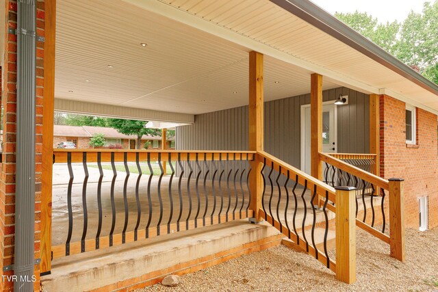 1236 Nassau Dr, Kingsport, TN 37660 - view of deck