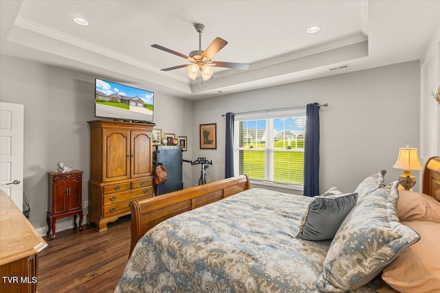 3321 Cottage Green Ct, Kingsport, TN 37664 - bedroom with a raised ceiling, dark wood-type flooring, crown molding, recessed lighting, and a ceiling fan