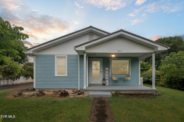 204 Maple Dr, Jonesborough, TN 37659 - bungalow-style house featuring a porch and a yard