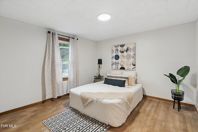 204 Maple Dr, Jonesborough, TN 37659 - bedroom with baseboards and wood finished floors